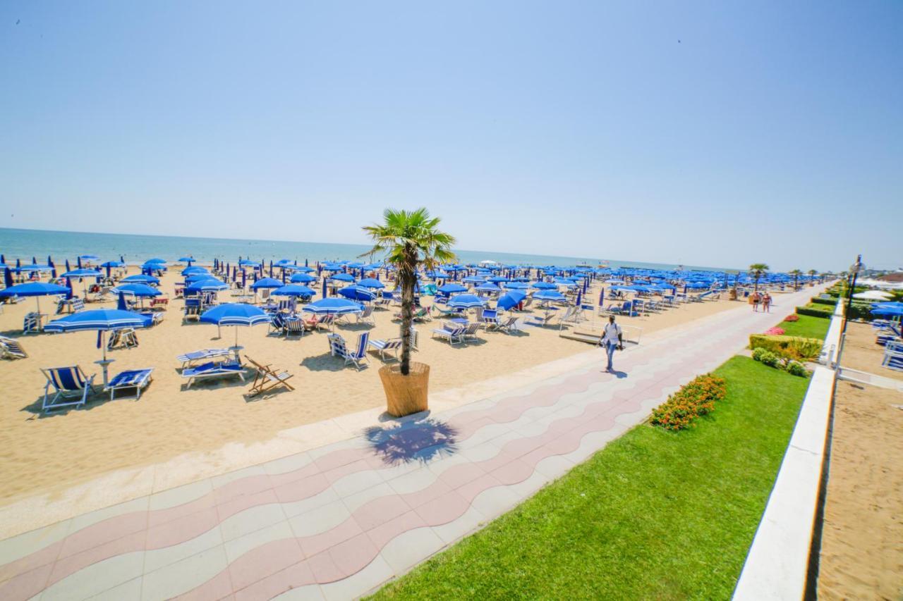 Bali Lido di Jesolo Exterior photo